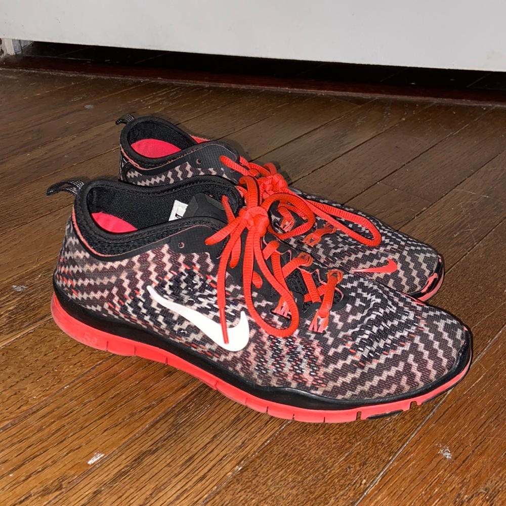 Nike size 8 athletic shoes